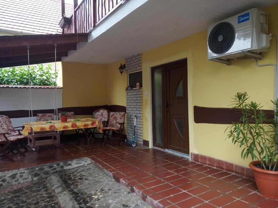 Bazsi Apartman Hajdúszoboszló Extérieur photo