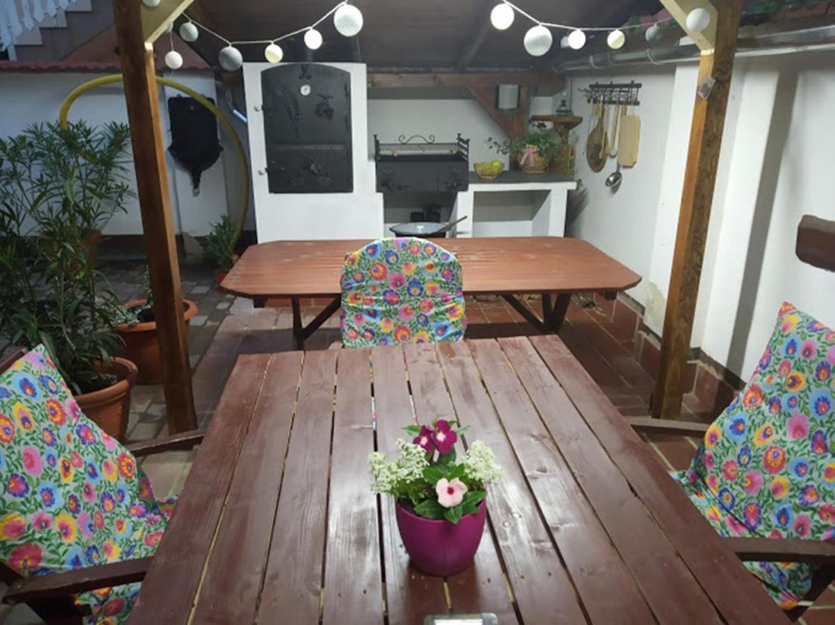 Bazsi Apartman Hajdúszoboszló Extérieur photo