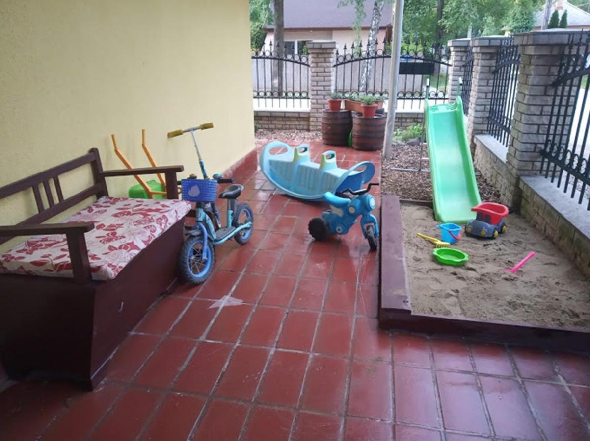 Bazsi Apartman Hajdúszoboszló Extérieur photo