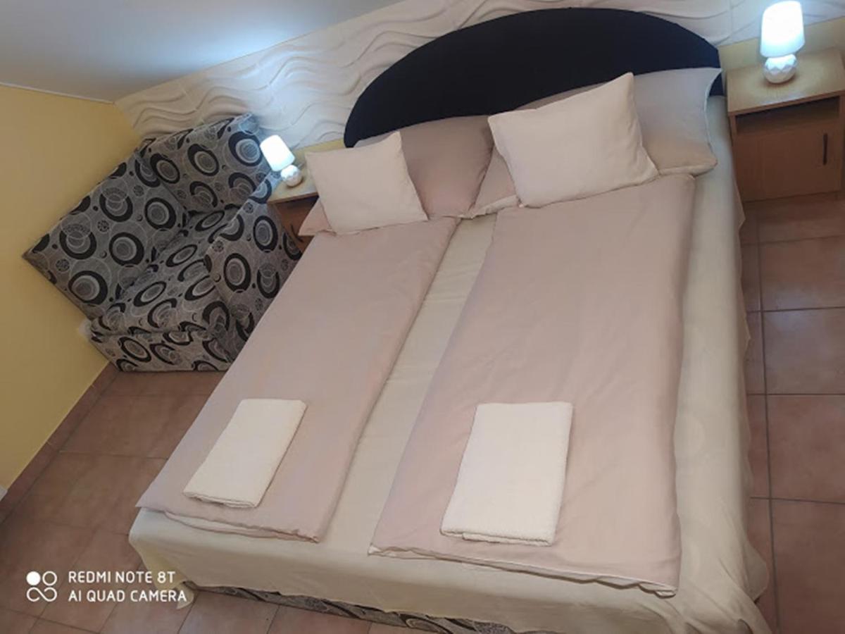 Bazsi Apartman Hajdúszoboszló Extérieur photo