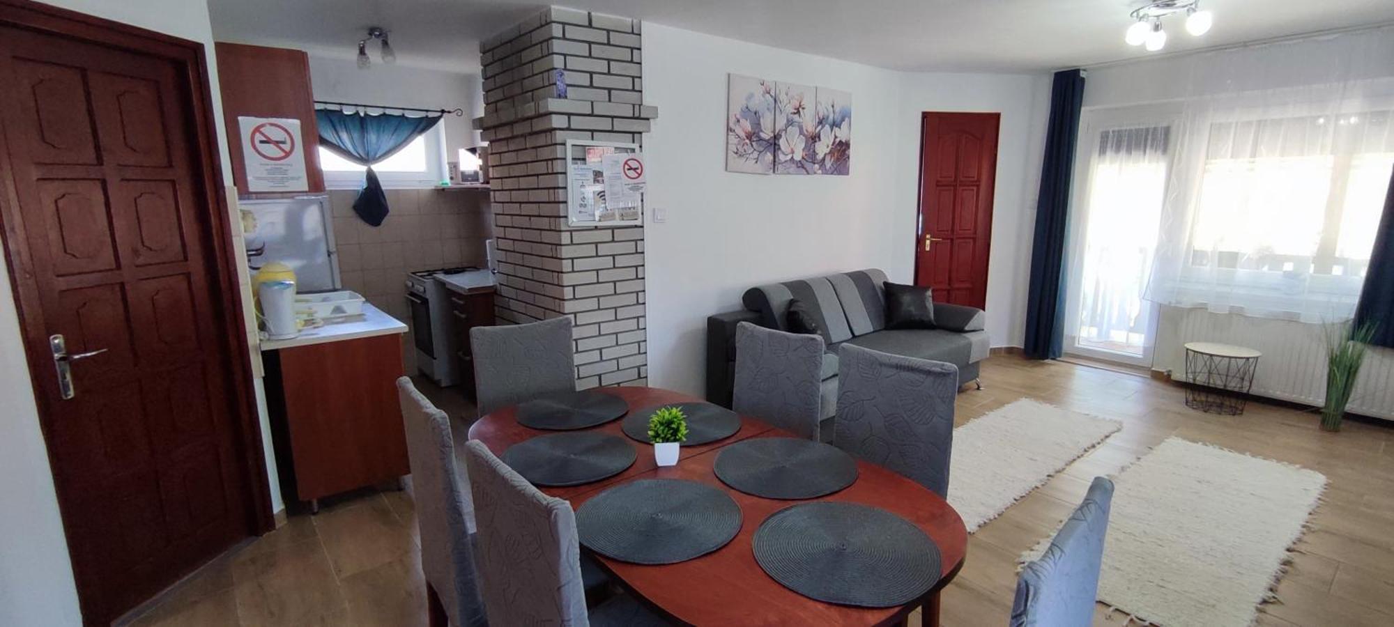 Bazsi Apartman Hajdúszoboszló Extérieur photo