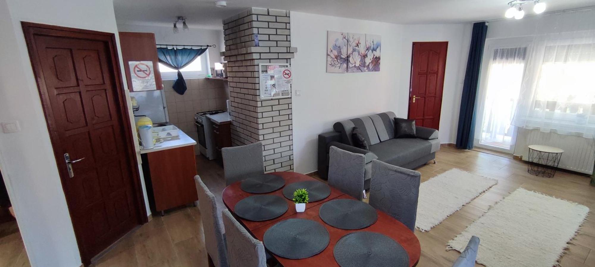 Bazsi Apartman Hajdúszoboszló Extérieur photo