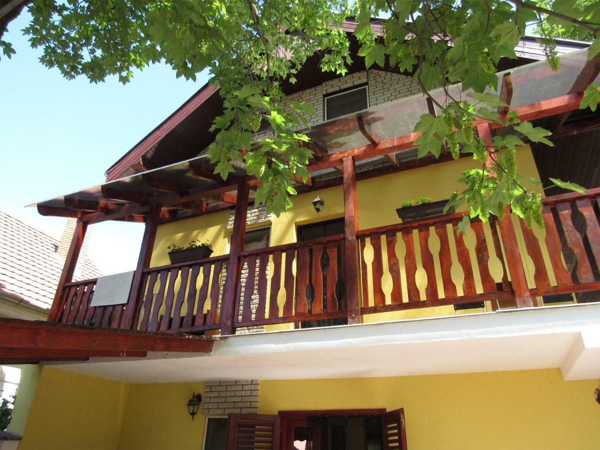 Bazsi Apartman Hajdúszoboszló Extérieur photo
